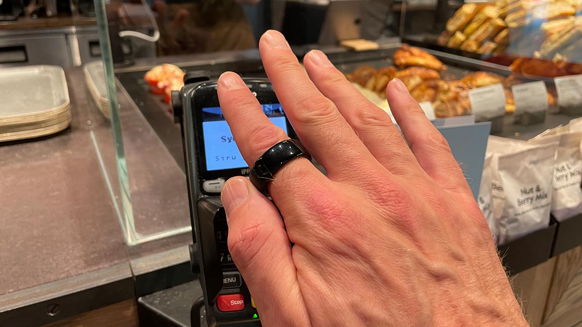 paying with Aeklys One smart ring