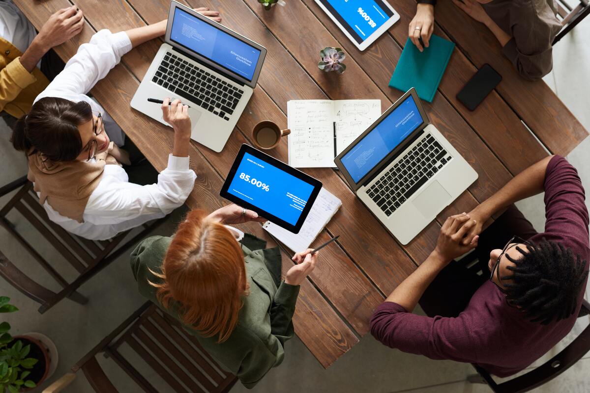 office-coworkers-working-on-laptop