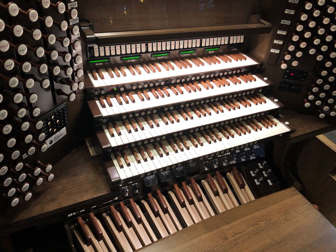 Pipe Organ Builder Létourneau Organs