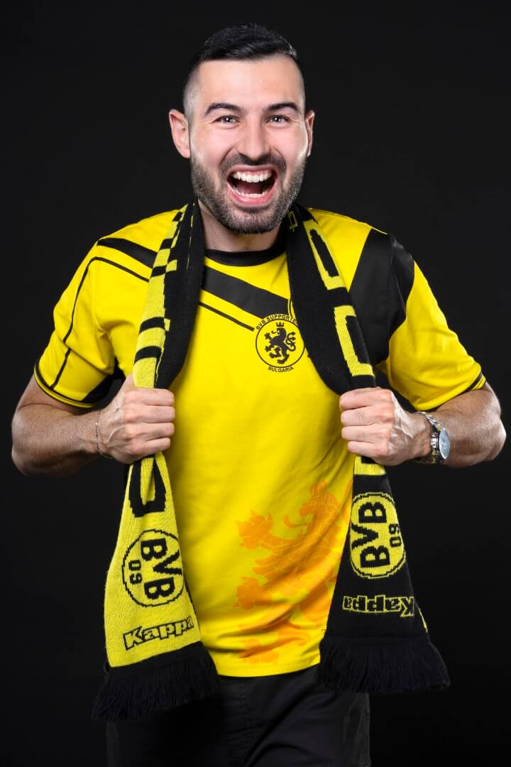 Photo of Valkan in his favorite sport team's t-shirt