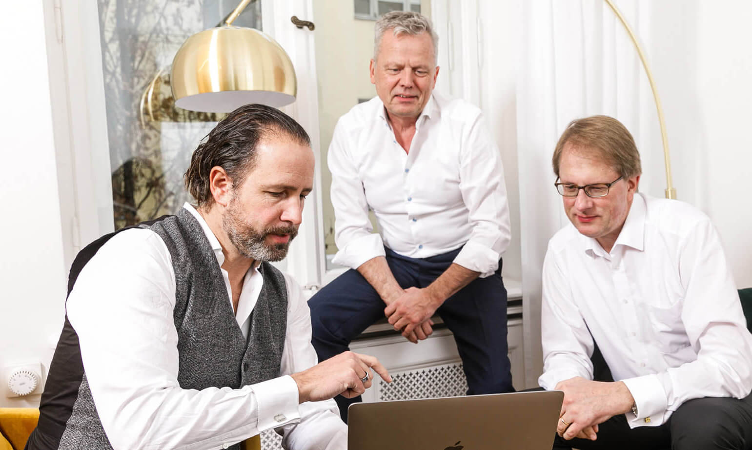 The Nextwind team in discussion.