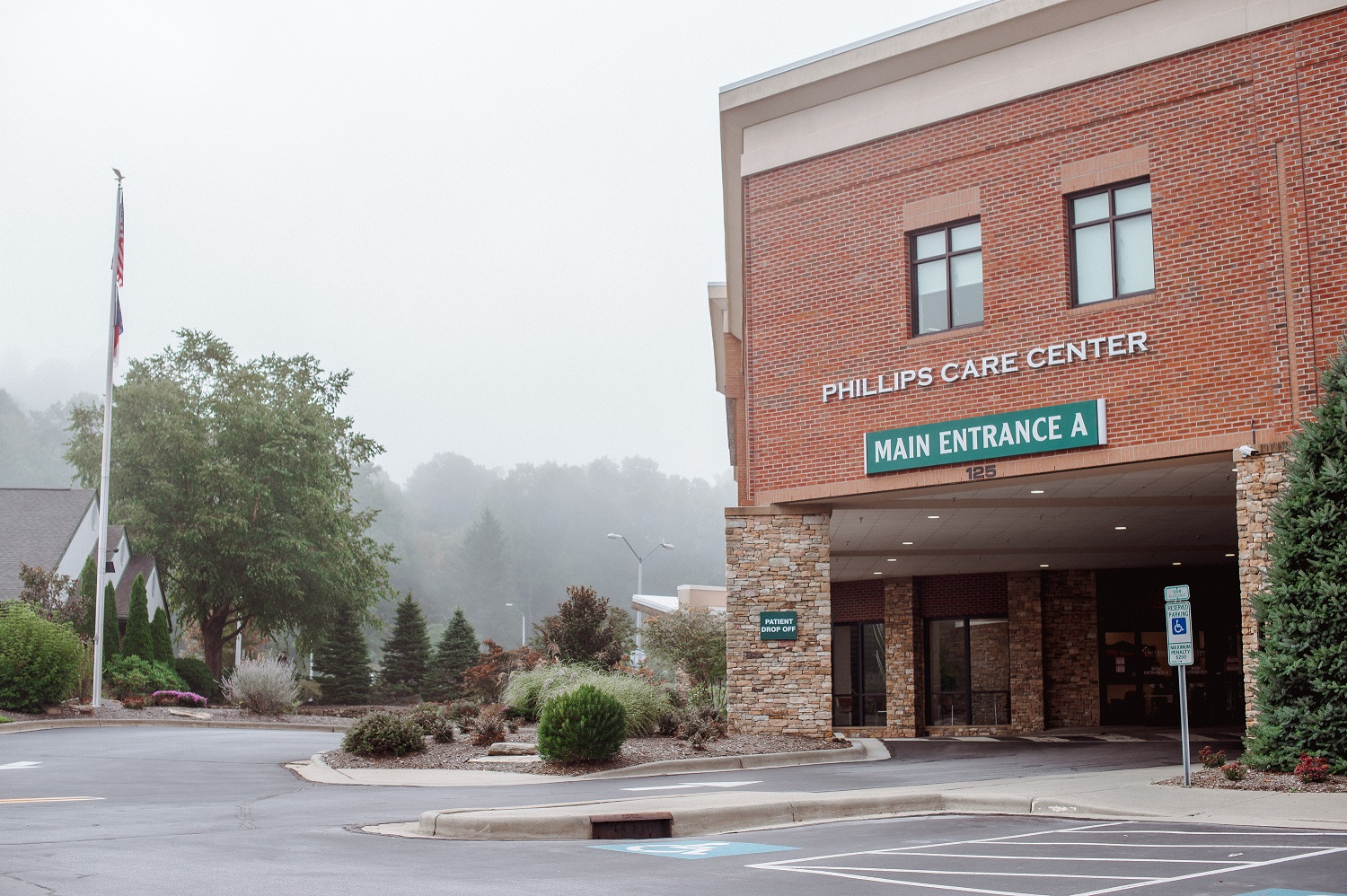 Blue Ridge Regional Hospital in Spruce Pine will no longer have a labor-and-delivery unit after Sept. 30. Mike Belleme / HuffPost