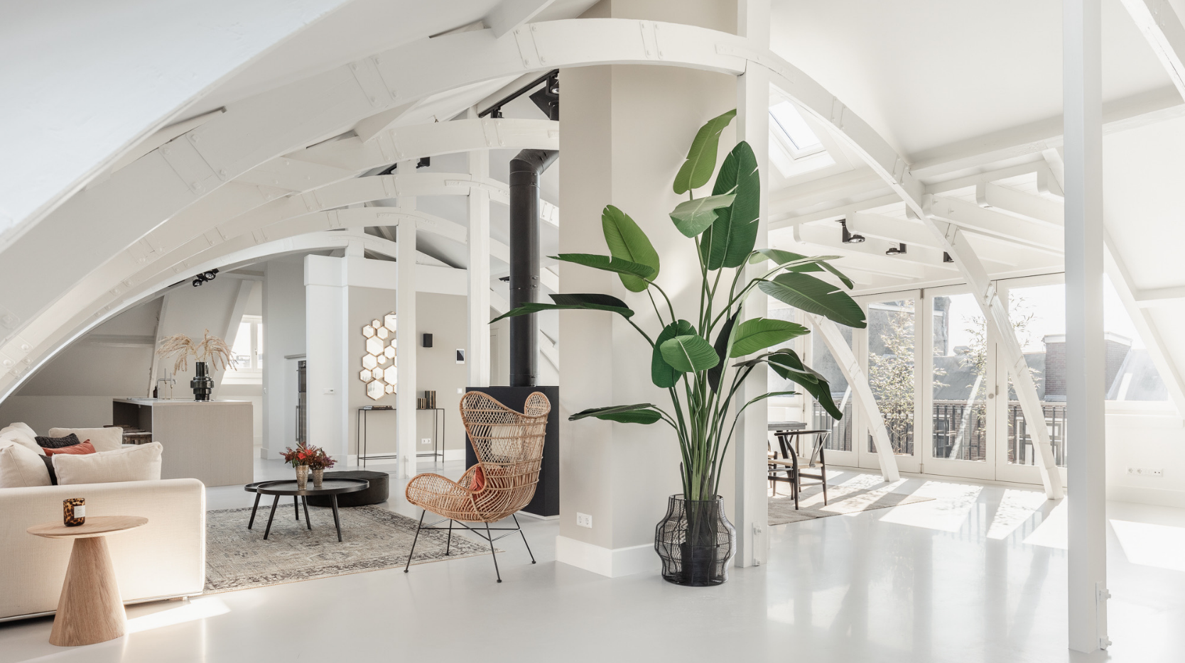 Voormalig Pakhuis in Delft 220 M2!