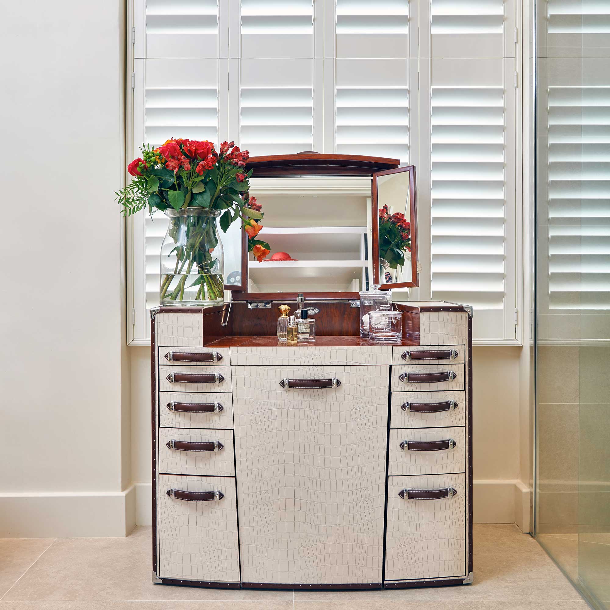 dressing table