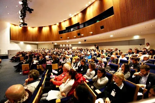 L'A-MCA lors d'un colloque au ministère de la santé