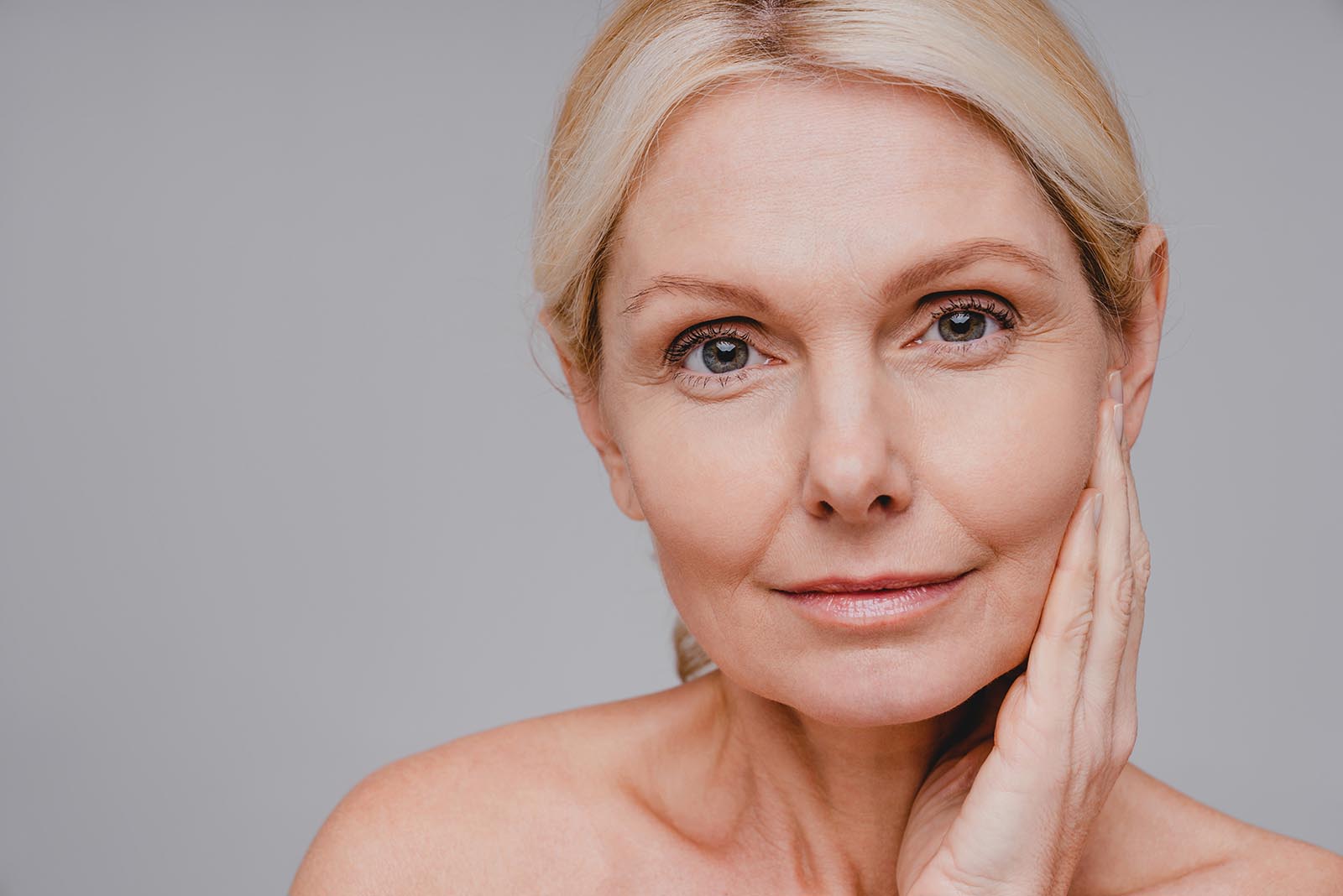 Gesichtsstraffung und Halsstraffung, Facelift Berlin, Full- / Teil-Facelifting, Schonende Methode zur Gesichtsstraffung, Hautstraffung