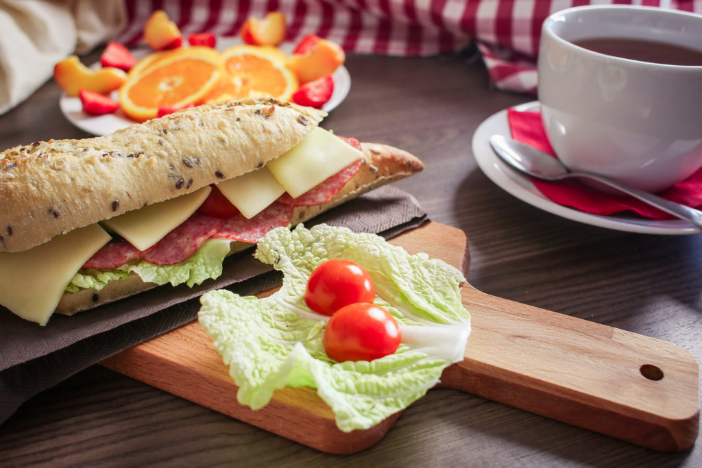 fresh-baguette-breakfast-picjumbo-com