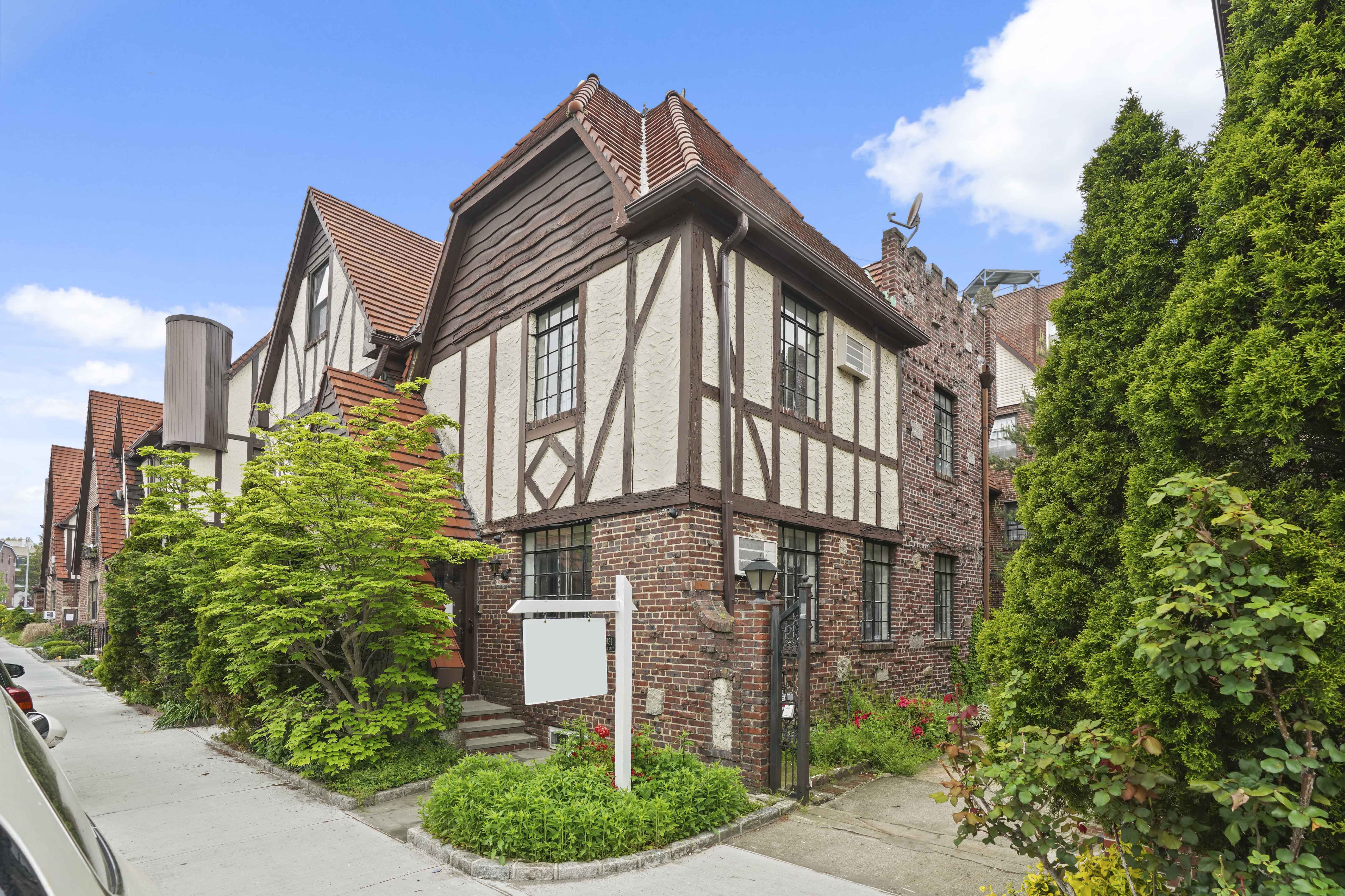 189-31 37th Ave Flushing, NY 11358