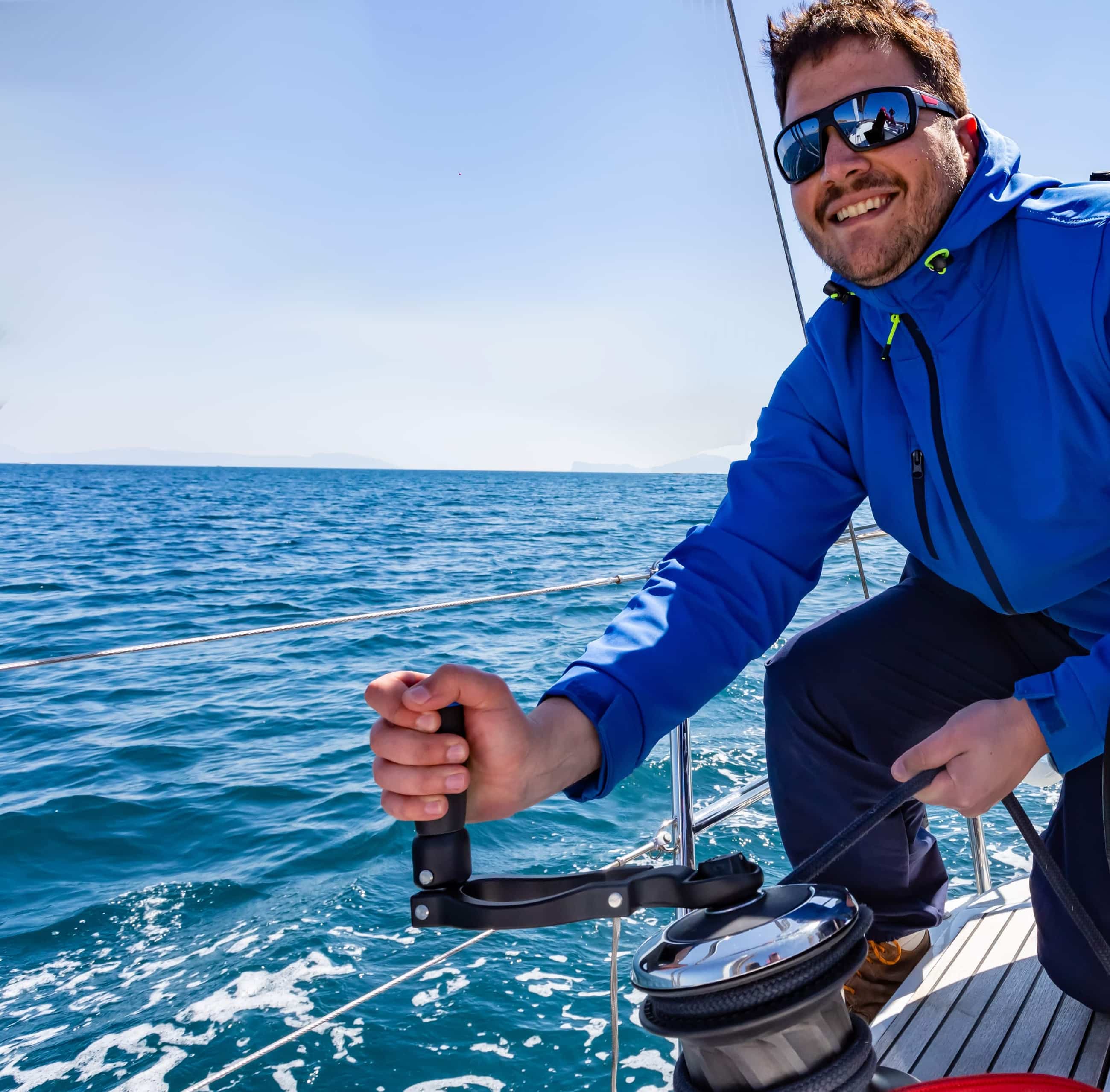Flipper™ The only foldable winch handle to sail easily