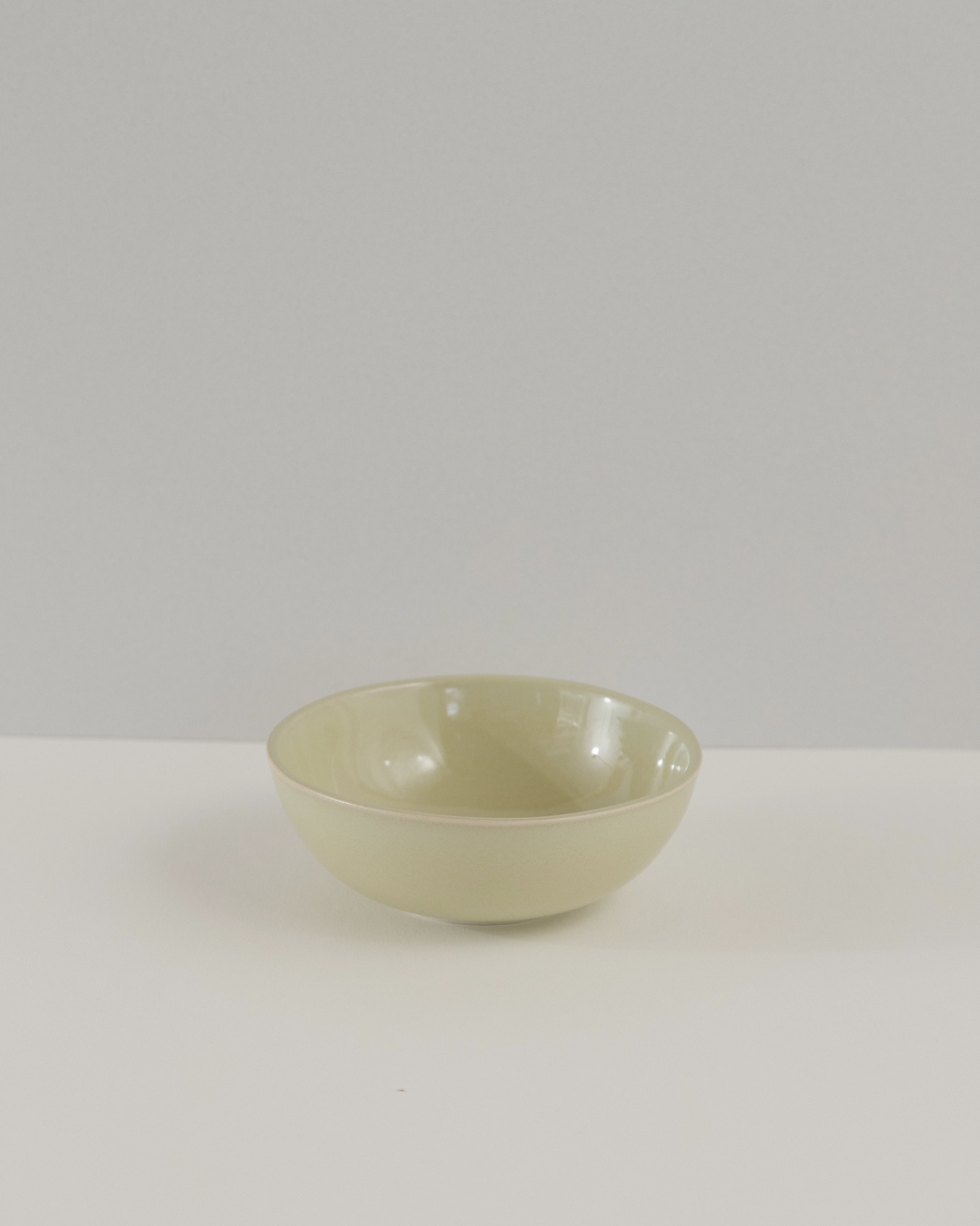 Medium Bowl in Green - Set of 2