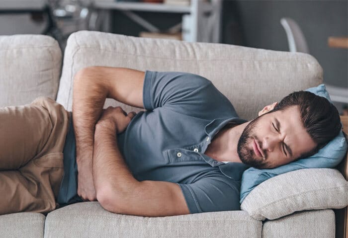 Áp lực ngày càng tăng do phì đại tuyến tiền liệt có thể khiến nam giới khó bắt đầu hoặc duy trì dòng nước tiểu