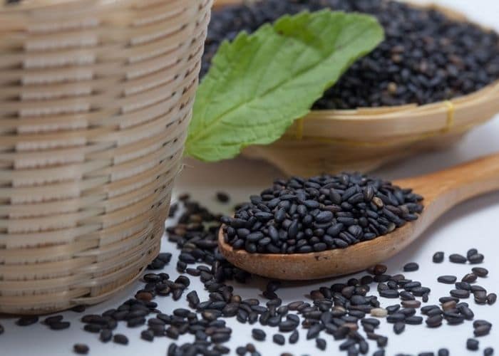 Sử dụng vừng đen trị tiểu đêm hiệu quả