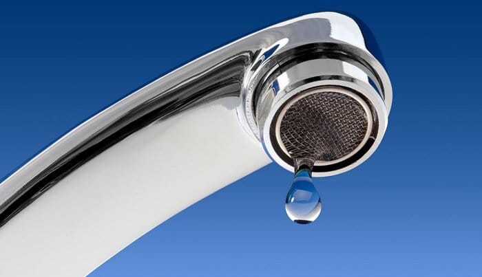 Dòng nước tiểu yếu và những điều đặc biệt quan trọng không thể không biết