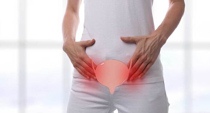 Tình trạng nước tiểu chảy yếu là tương đối phổ biến sau khi sinh con
