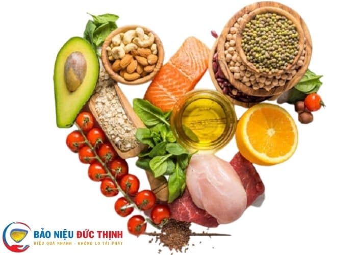 cách chữa tiểu buốt ra máu tại nhà với chế độ ăn