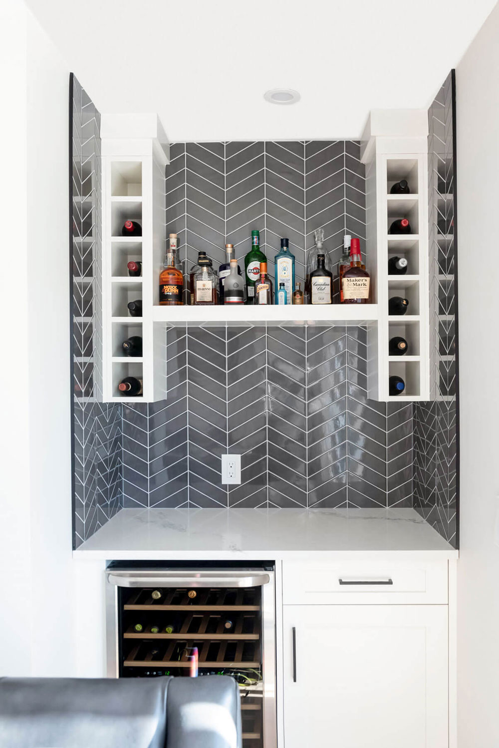Bar 12