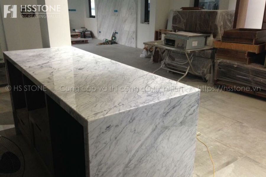 thiết kế bàn đảo bếp