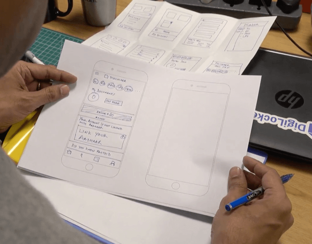 Design sprint crazy six ideation session