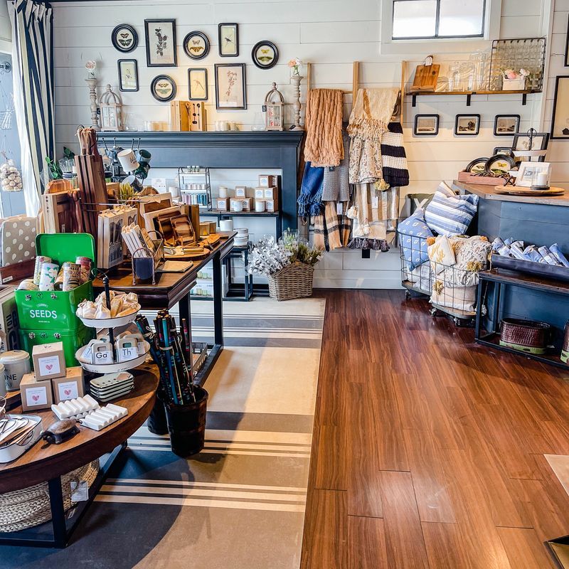 Stone Wreath Boutique Stone Lake, WI