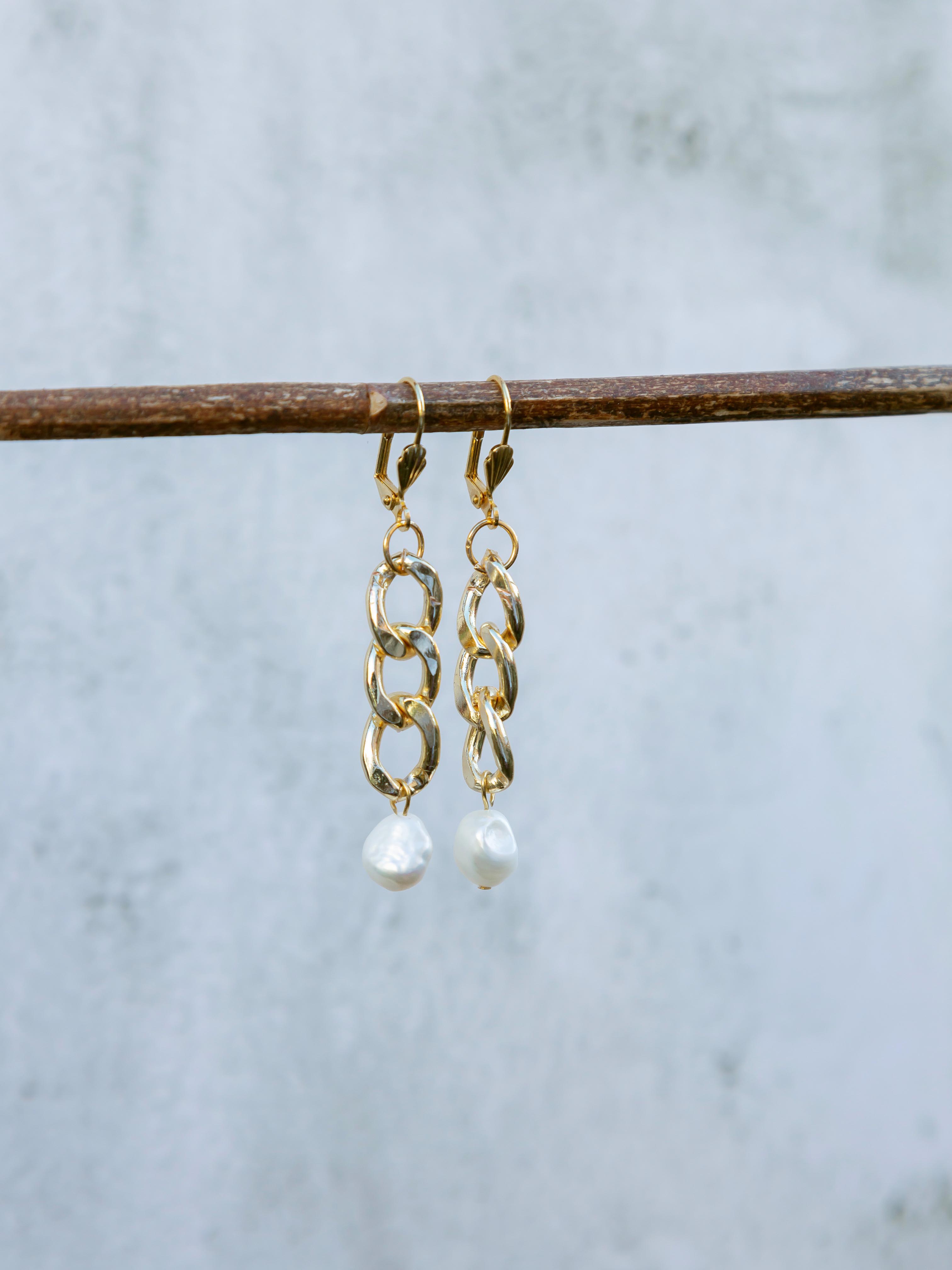 Osmose Studio - Sustainable Accessories - Samantha Pearl Earrings