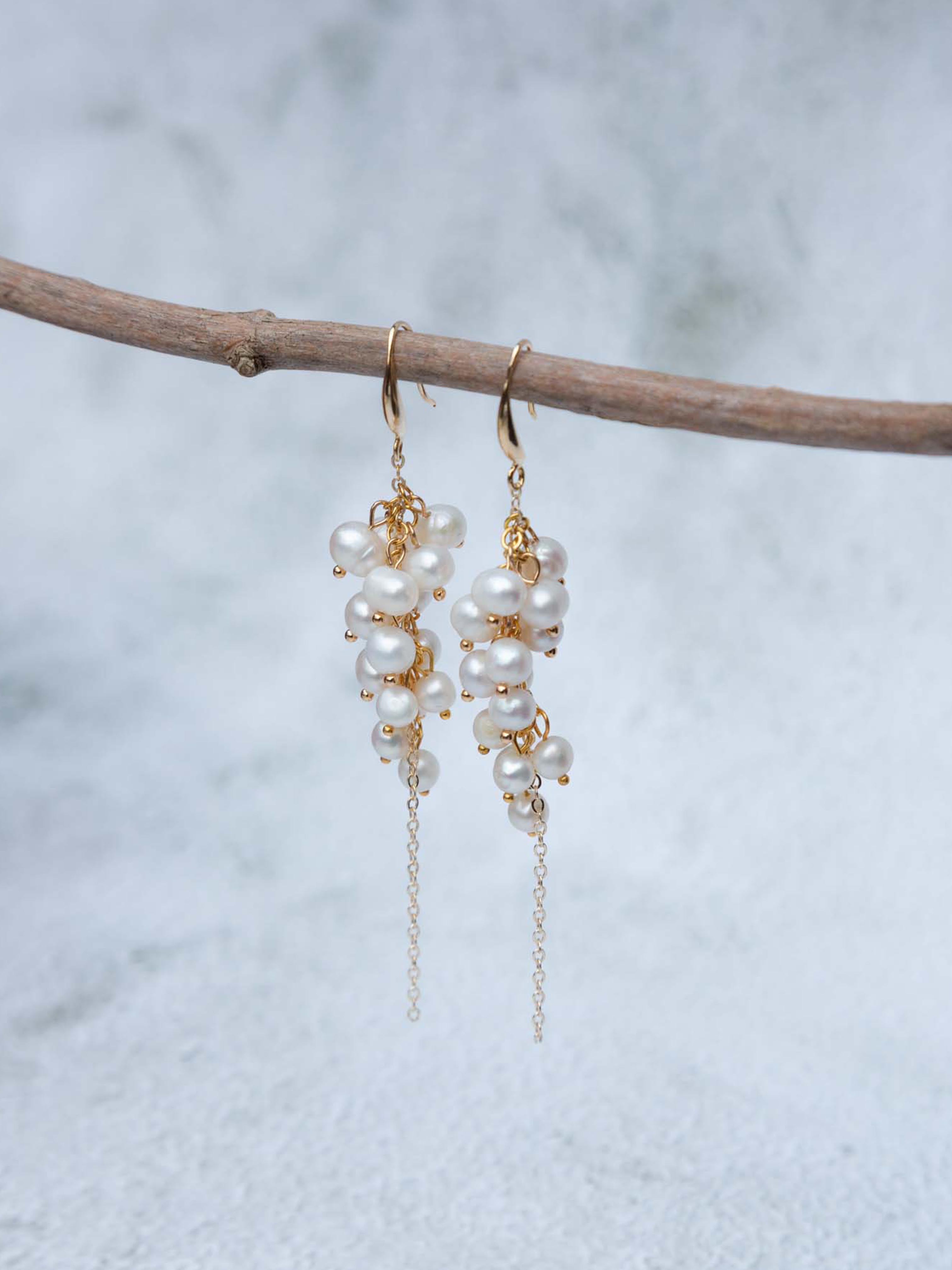 Osmose Studio - Sustainable Accessories - Manon Grape Pearl Earrings