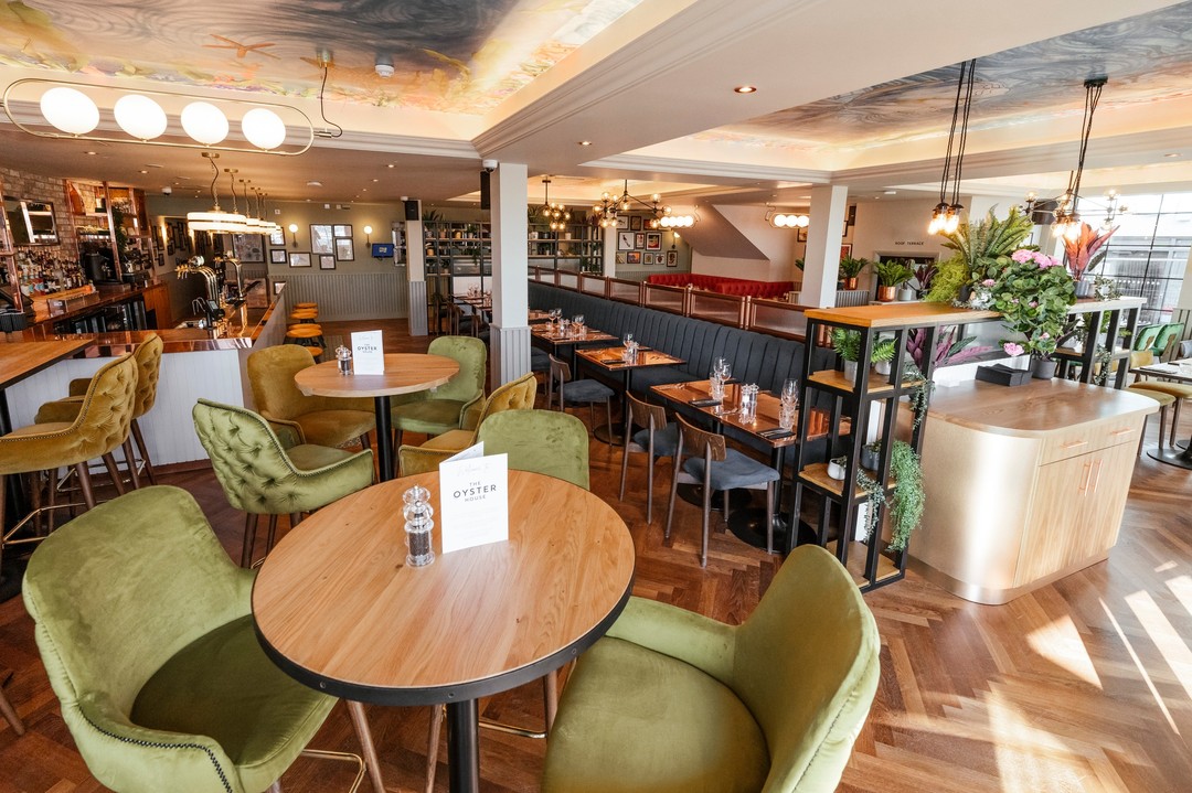 The Oyster House Pub with 16 Boutique Rooms in Swansea
