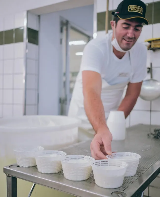 Confezionamento della ricotta