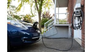 charge an electric car