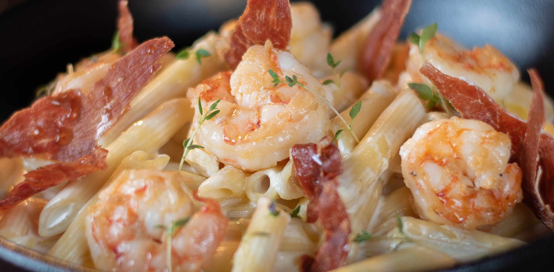 Garlic Butter White Wine Shrimp Linguine