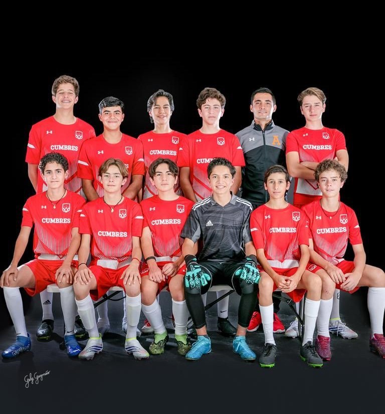 Equipo de fútbol alumnos de secundaria Colegio Cumbres Aguascaliente