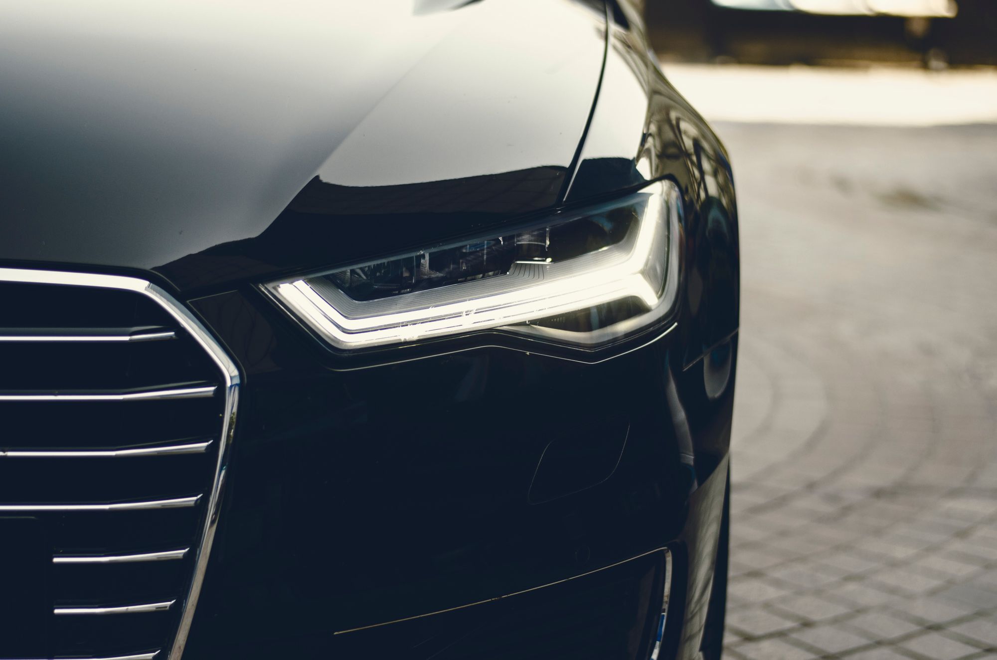 How will blockchain technology disrupt the Automotive Industry?