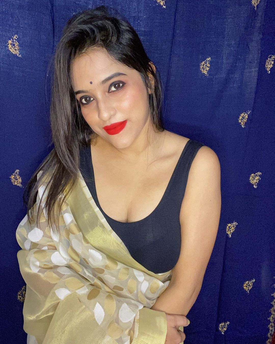 Anjali Bangalore Escorts