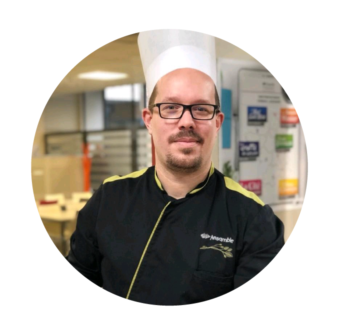 Yoann Decaillon, chef du restaurant Ansamble Orange Bagnolet à Paris