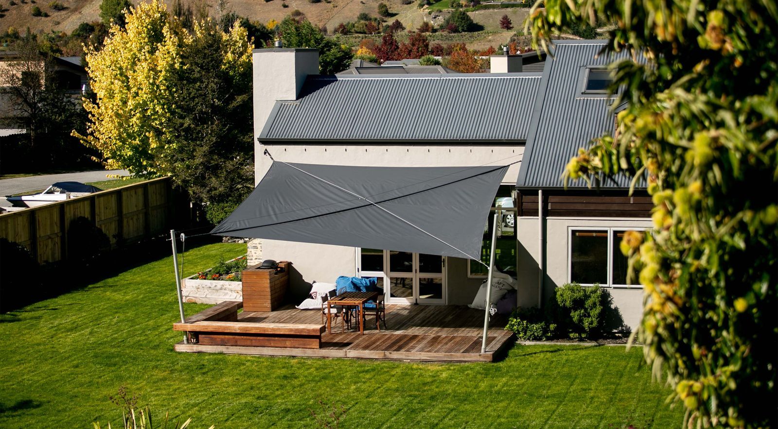 Soliday M - Manual Shade System | Suncraft