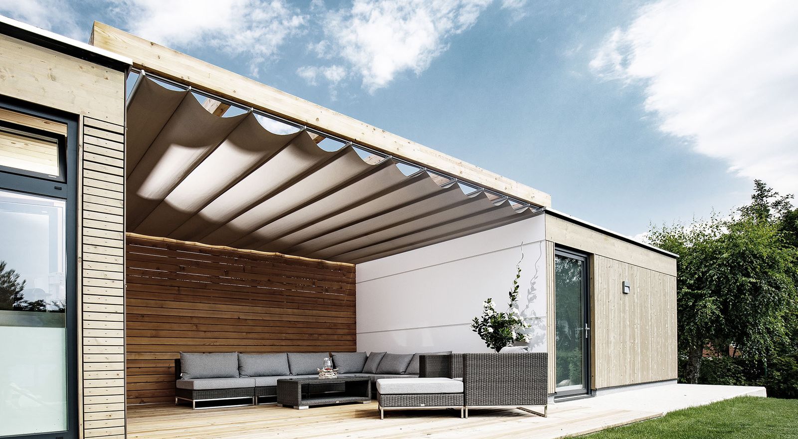 Raff C - Motorised Shade System | Suncraft