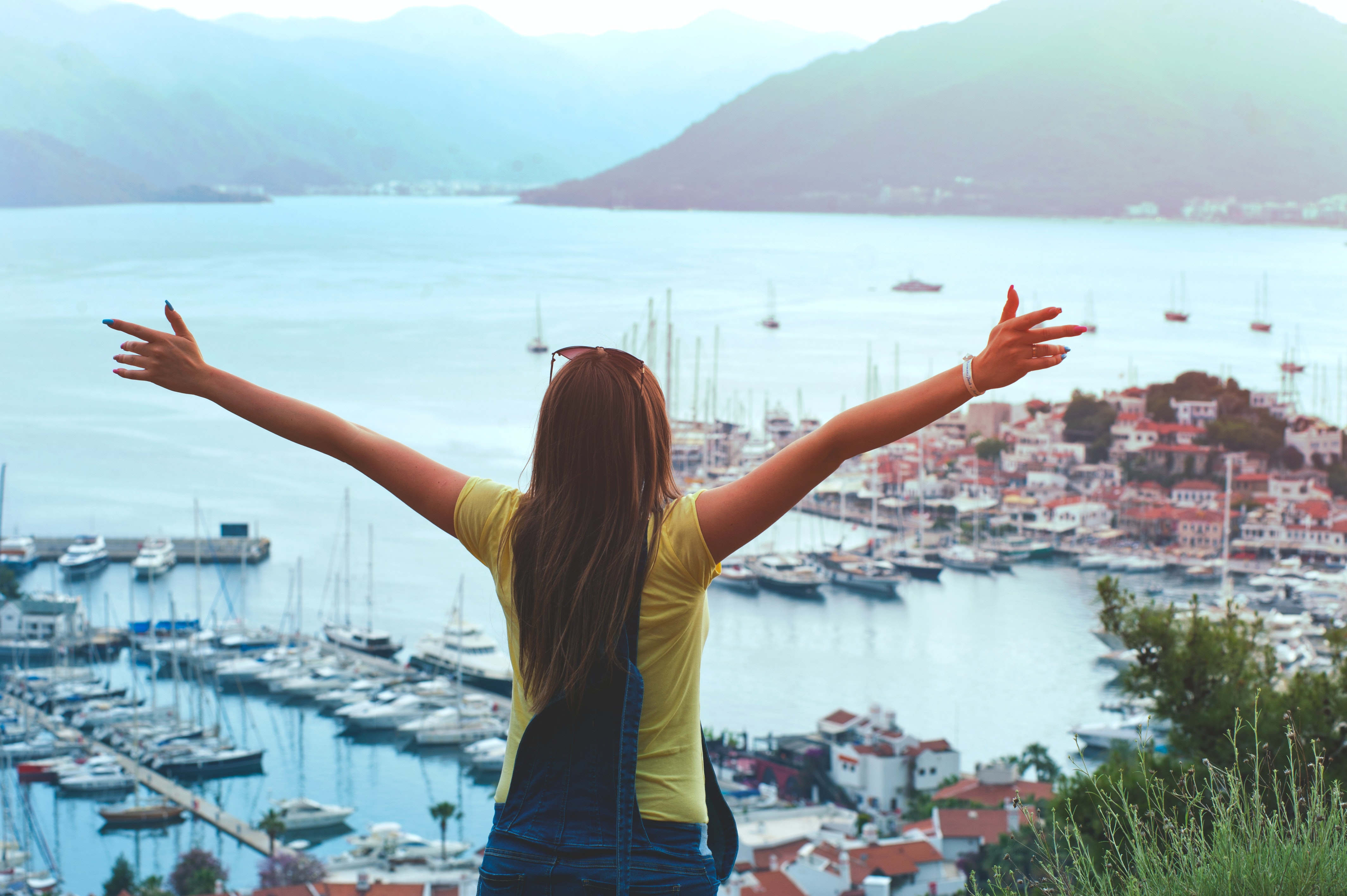 women traveling on sabbatical
