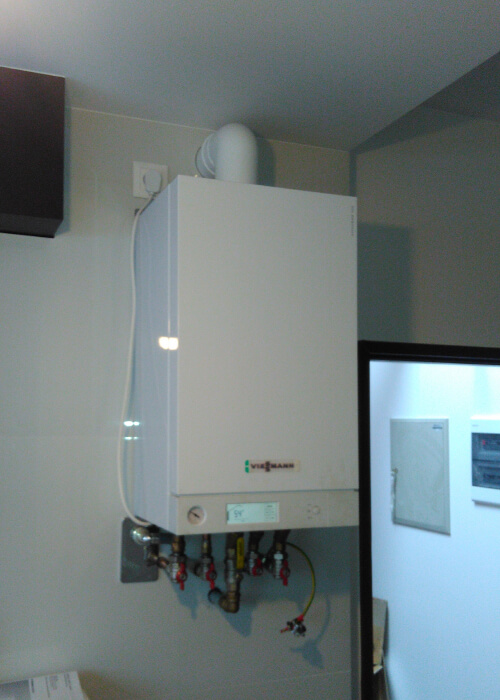 Kocioł gazowy 2-funkcyjny Viessmann Vitodens 100-W 25 kW