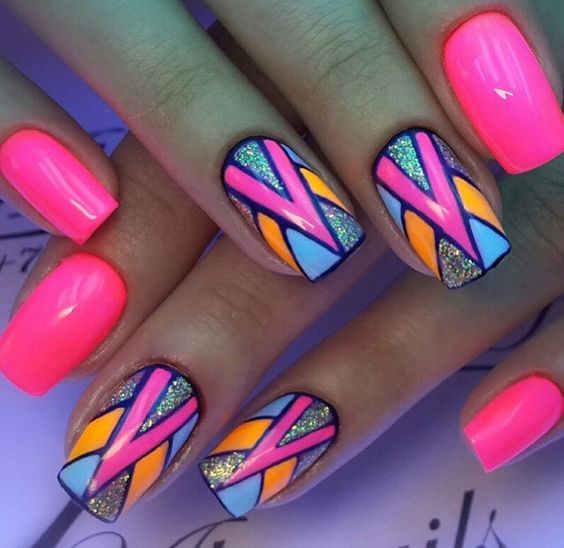 Geometric Nails
