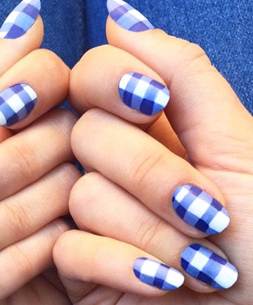 Gingham Nails