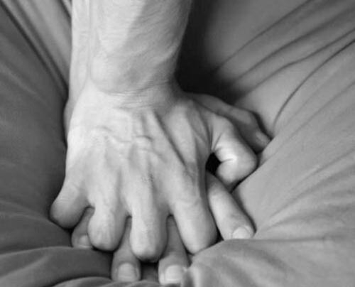 vo o tren giuong lam 4 dieu nay, khong nguoi chong nao co the “tru vung” - 2