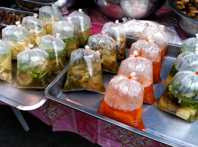 Sai lầm sử dụng túi nilon gây K cực nhanh, hầu hết chúng ta đều mắc phải mà không biết - 1