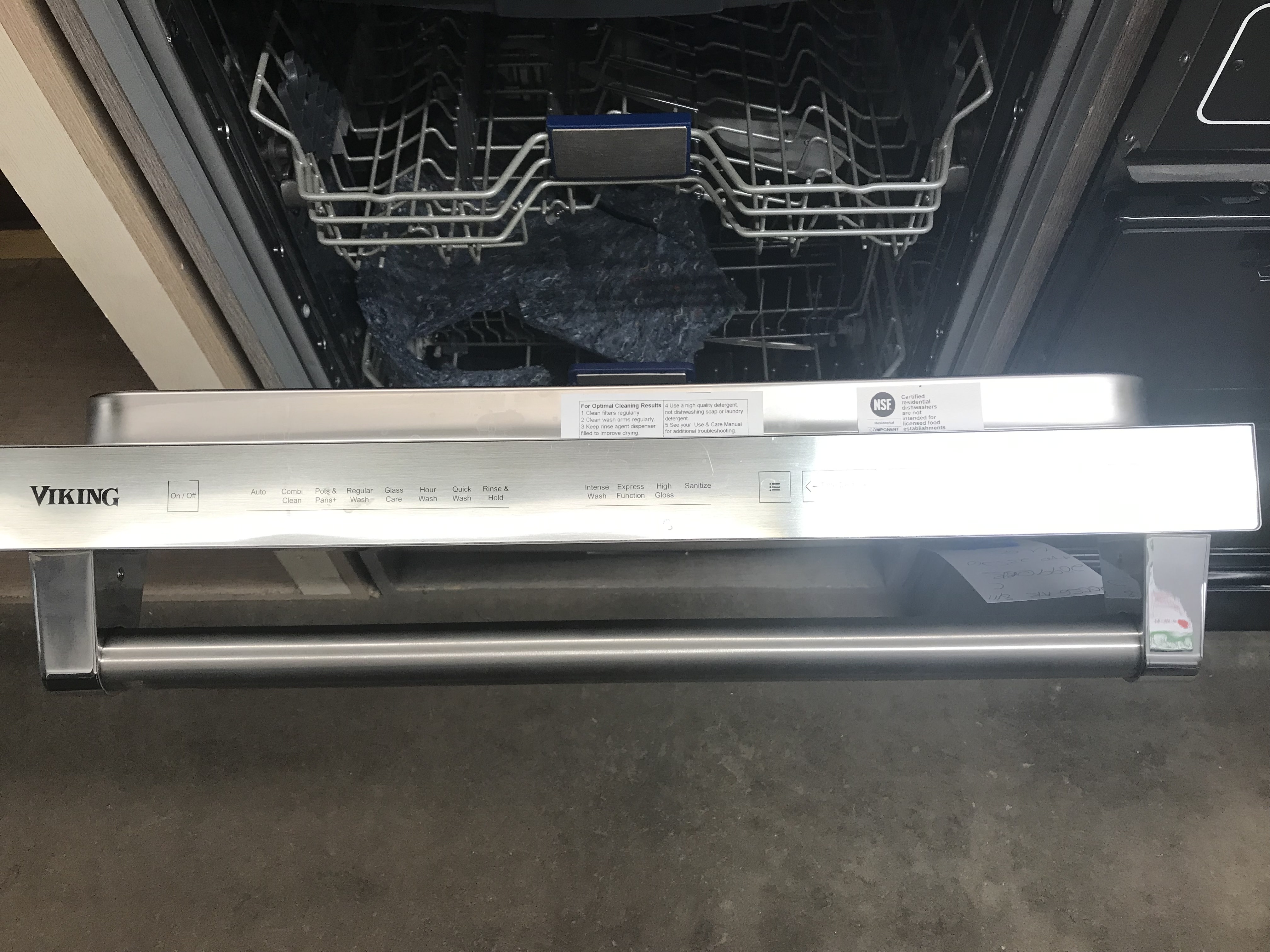 VDWU524SS VIKING STAINLESS STEEL 24" BUILTIN DISHWASHER