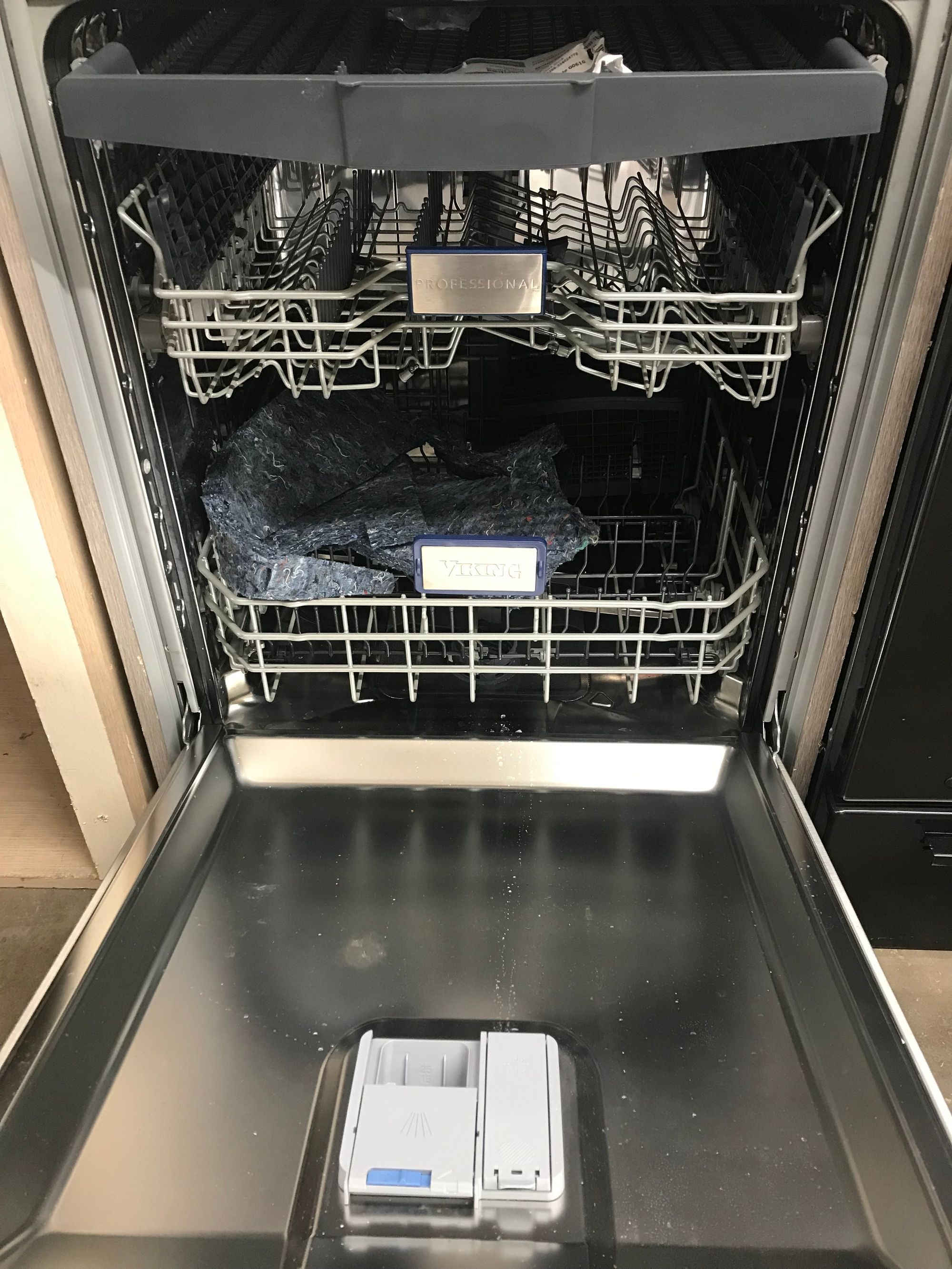 VDWU524SS VIKING STAINLESS STEEL 24" BUILTIN DISHWASHER