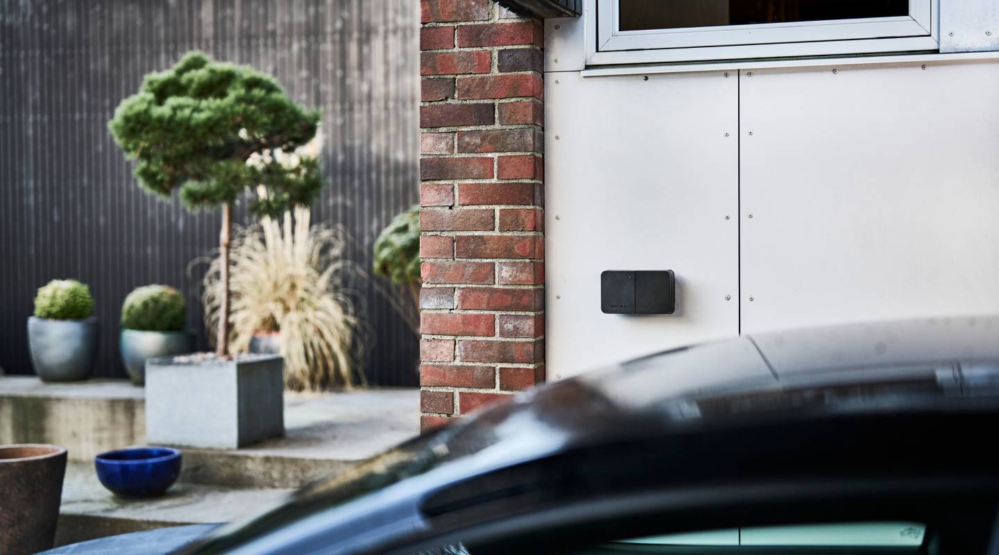 Amina 1 - The small, simple and affordable EV charger