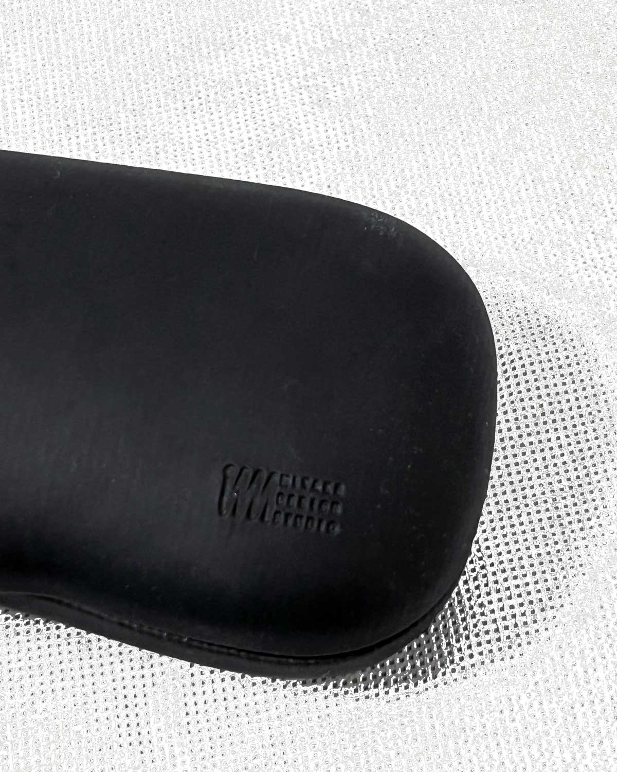 Parchment site — ISSEY MIYAKE DESIGN STUDIO SHADED FRAMES