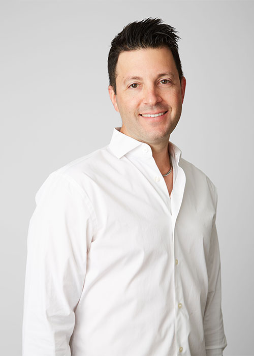 Raj Maini Up Town Eye