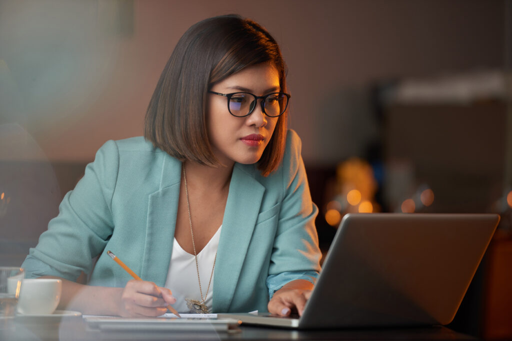 CEO reading about the top conversion rate optimization tools for ecommerce