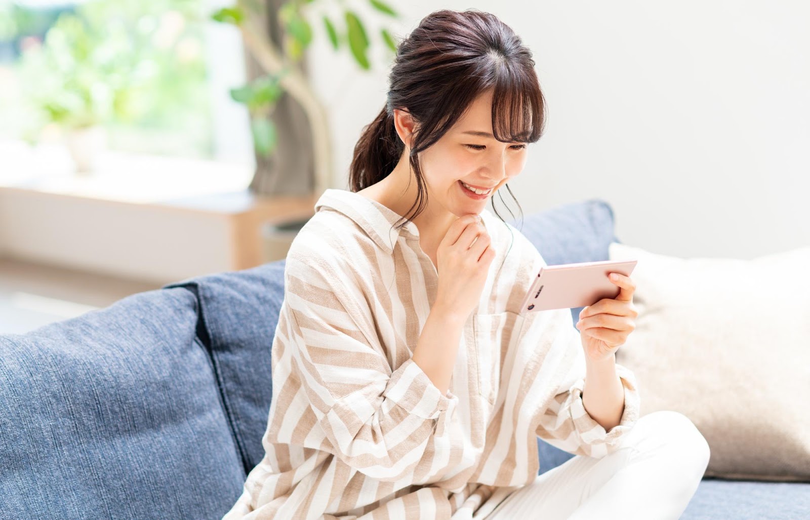 ABEMAプレミアムの支払方法は複雑?