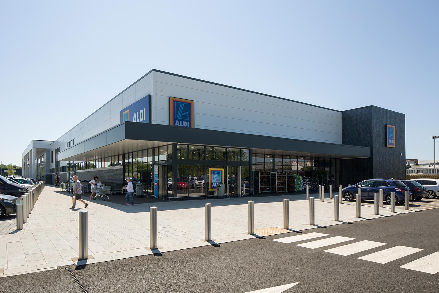 Portfolio Store Property Great space for business