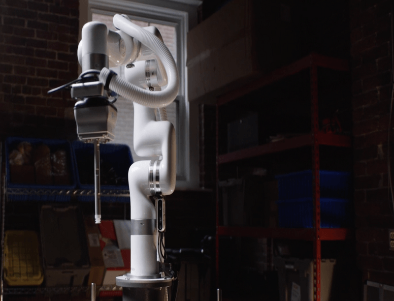 Tutor Intelligence | AI manufacturing robots for $12/hr